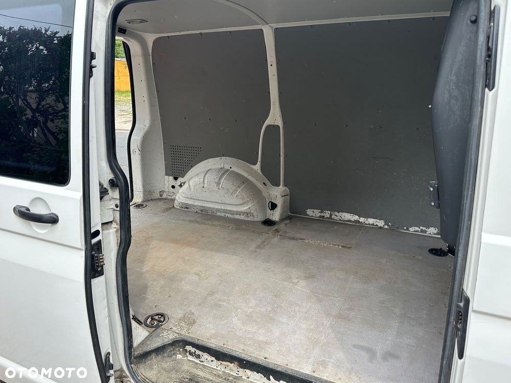 Volkswagen Transporter - 8