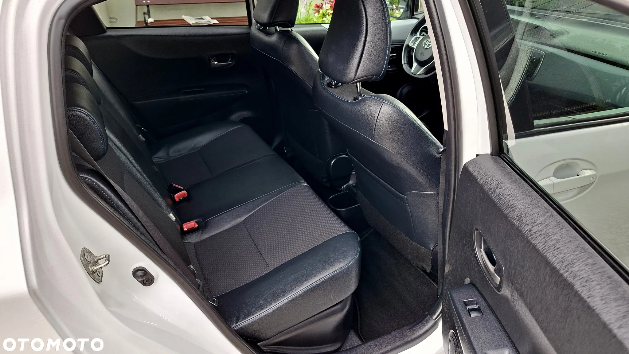 Toyota Yaris Hybrid 1.5 VVT-i Edition 2014 - 28