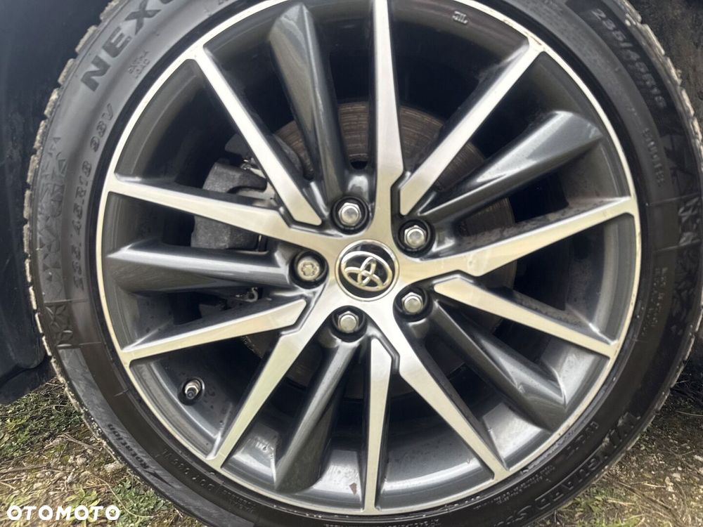 Toyota Camry 2.5 Hybrid Executive CVT - 18