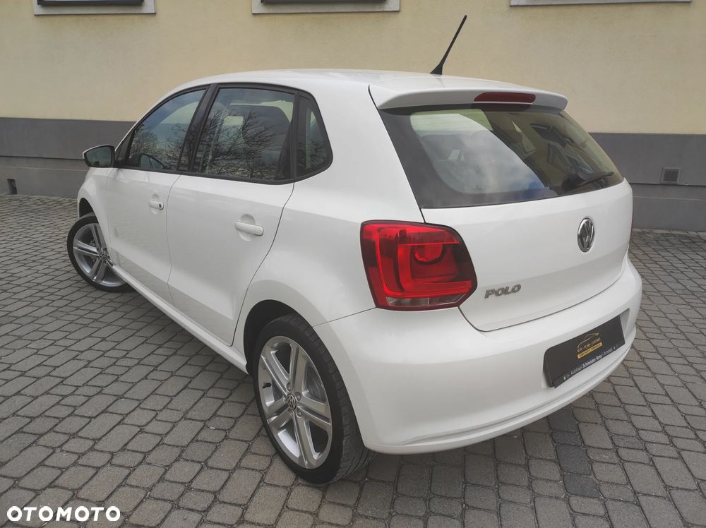 Volkswagen Polo - 1