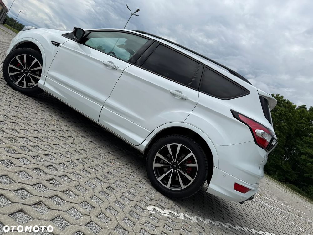 Ford Kuga 1.5 EcoBoost FWD ST-Line - 4
