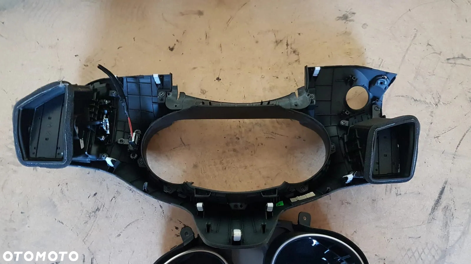 OBUDOWA OSŁONA RAMKA LICZNIKA SPORTAGE III LIFT EU - 3
