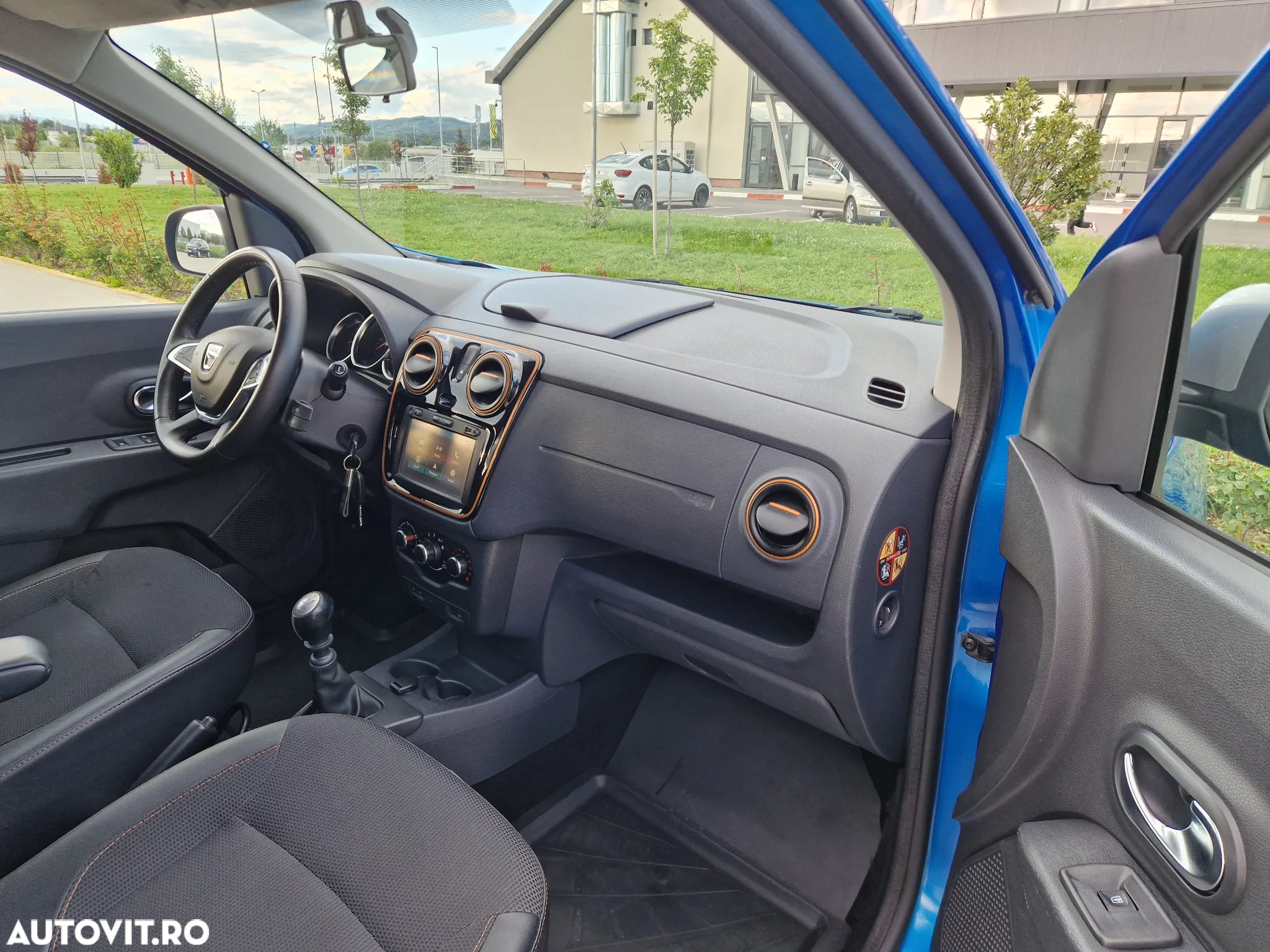 Dacia Lodgy 1.5 dCi Stepway - 5