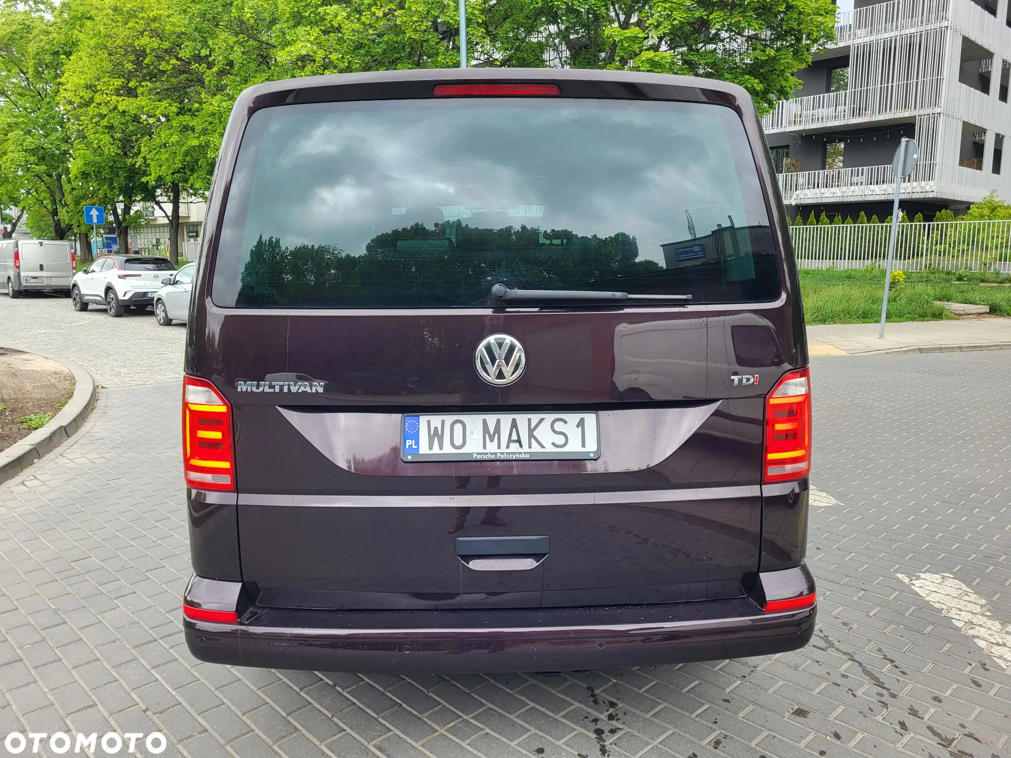 Volkswagen Multivan - 21