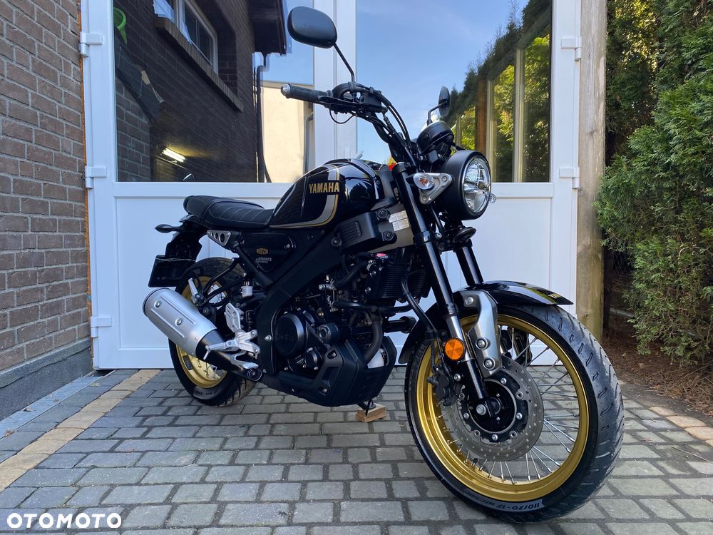 Yamaha XSR - 4