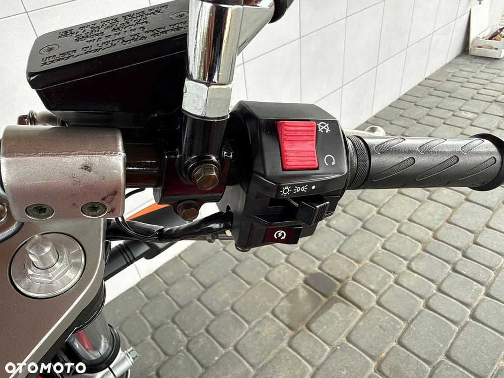 Suzuki GS - 29