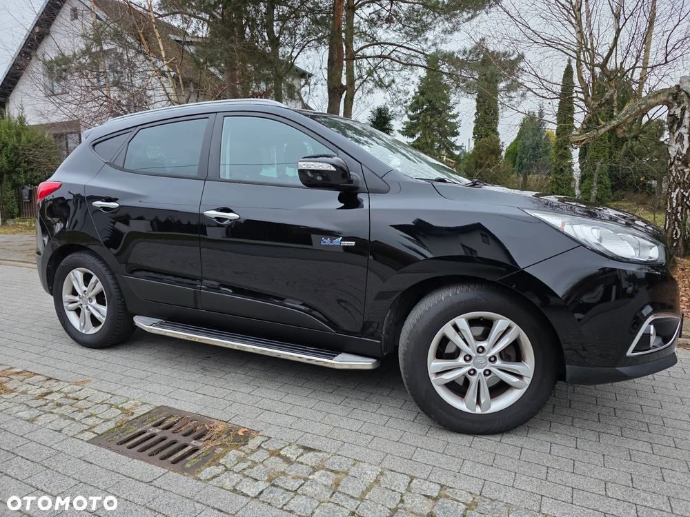 Hyundai ix35 blue 1.6 2WD Finale Gold - 17