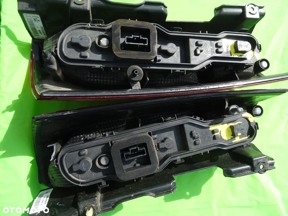 DACIA DOKKER  LAMPA TYLNA LEWA PRAWA WKLAD LAMPY CZESCI ROZNE WYSYLKA - 1