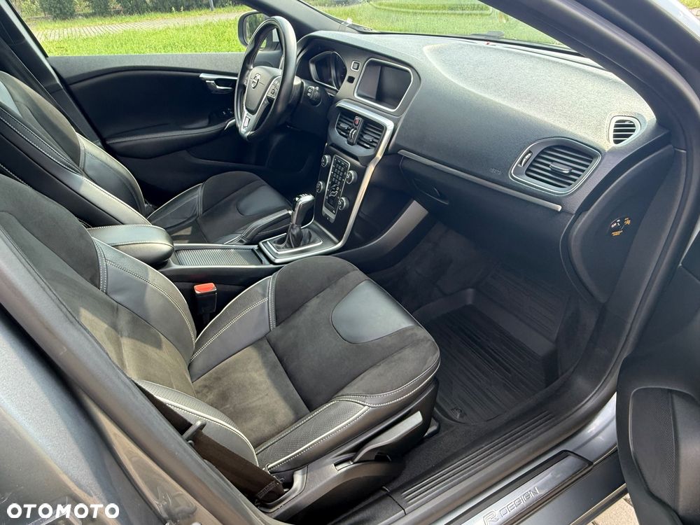 Volvo V40 T2 Drive-E R-Design Momentum - 10