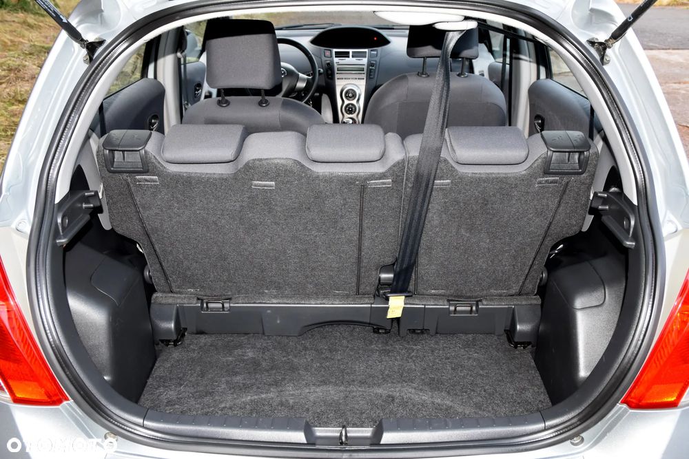 Toyota Yaris 1.33 VVT-i Cool - 23