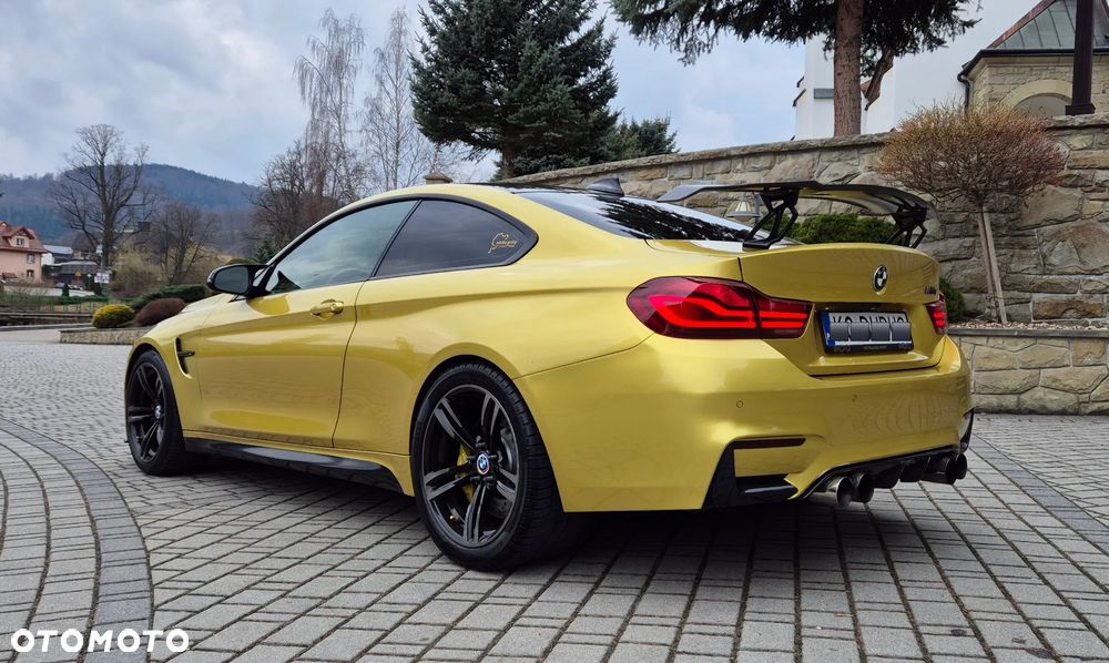 BMW M4 DKG - 10