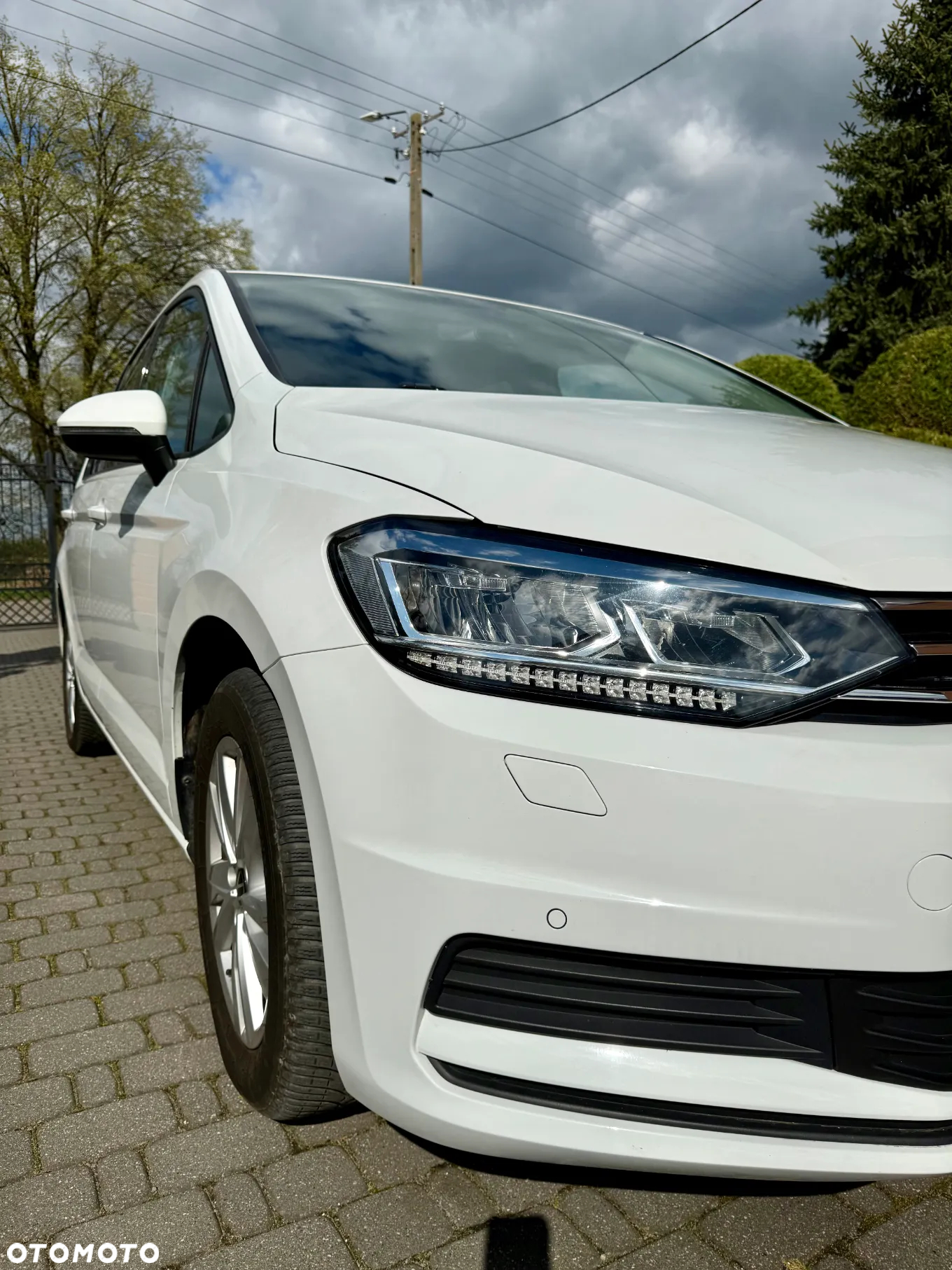 Volkswagen Touran - 4