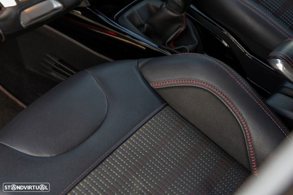 Peugeot 2008 PureTech 110 Stop&Start GT-Line Edition - 39