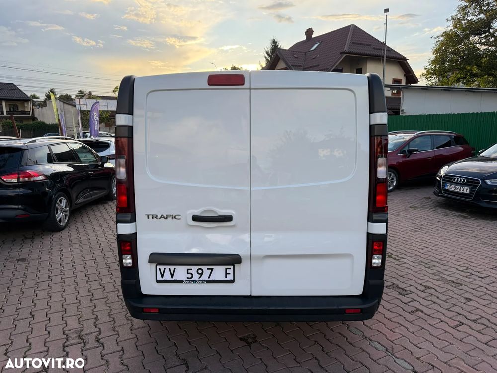 Renault Trafic - 6