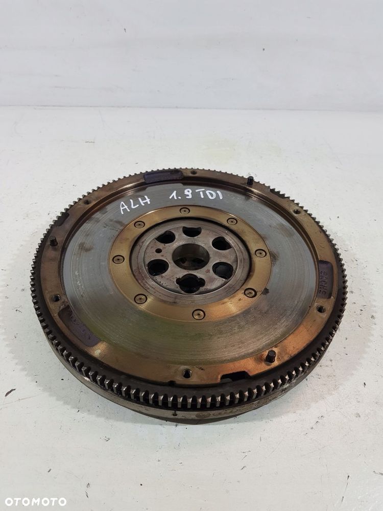 koło dwumasowe 038105264d vw golf iv passat audi a3 1.9 tdi alh - 2