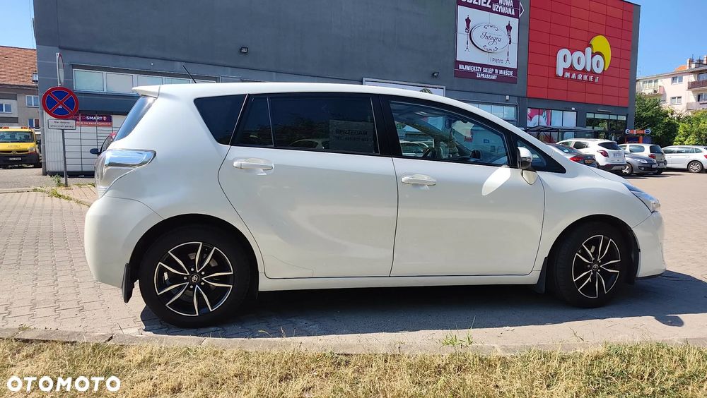 Toyota Verso 2.0 D-4D Prestige - 3