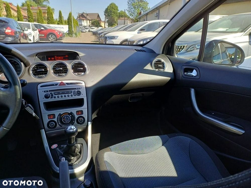 Peugeot 308 120 VTi Premium - 26