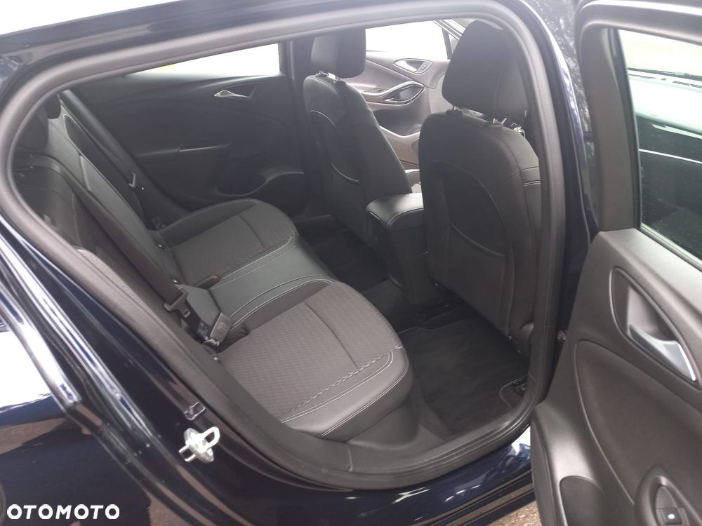 Opel Astra 1.4 Turbo Edition - 11