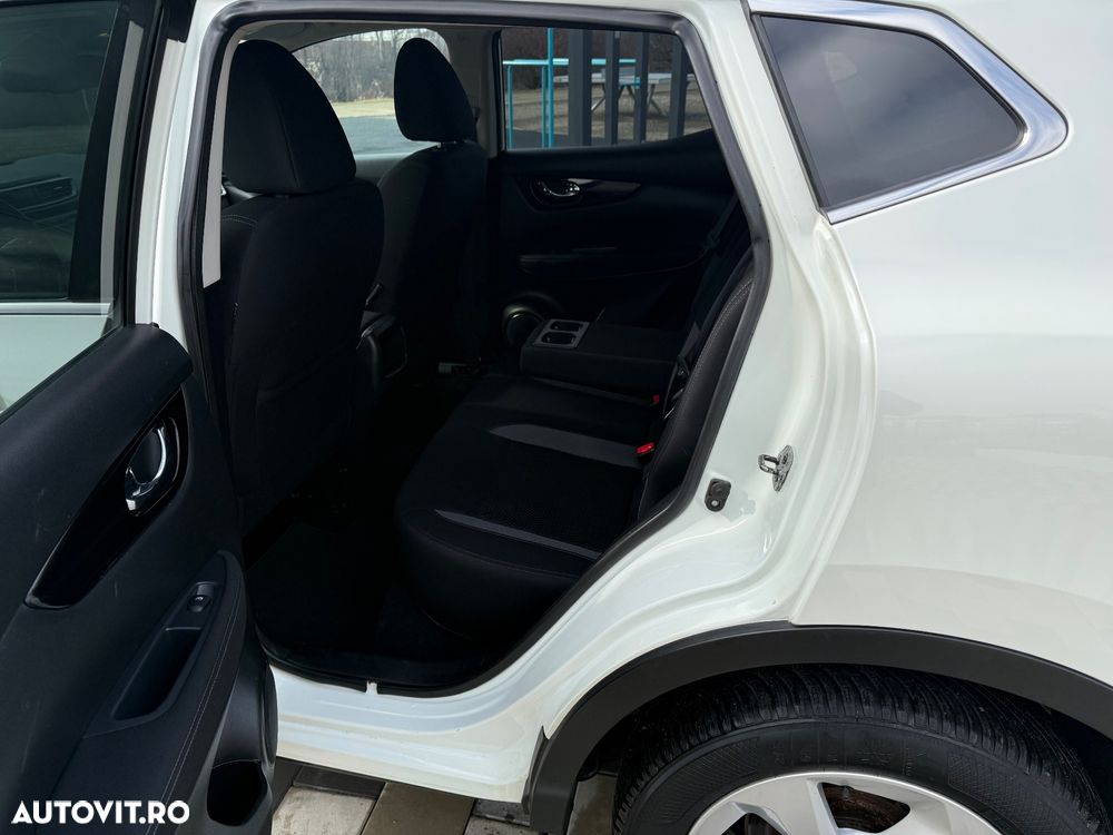 Nissan Qashqai 1.6 DCI TEKNA - 11