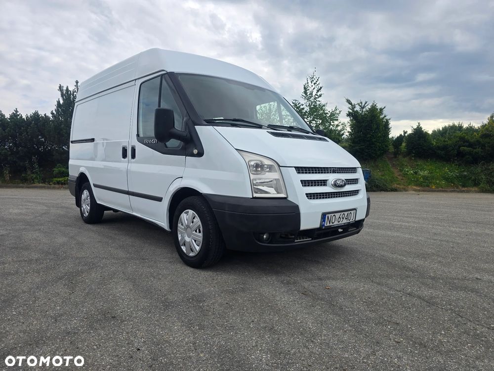 Ford Transit - 1