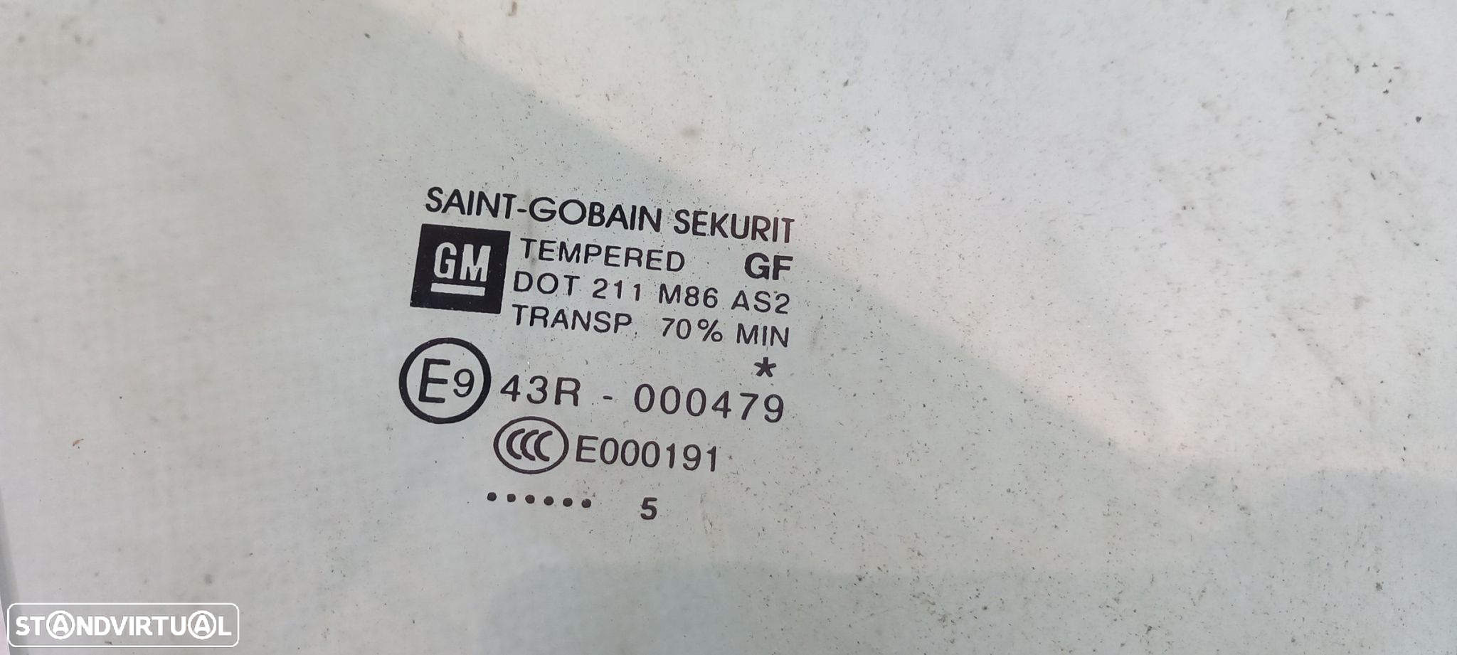 Vidro porta frente direita OPEL Corsa E - 2