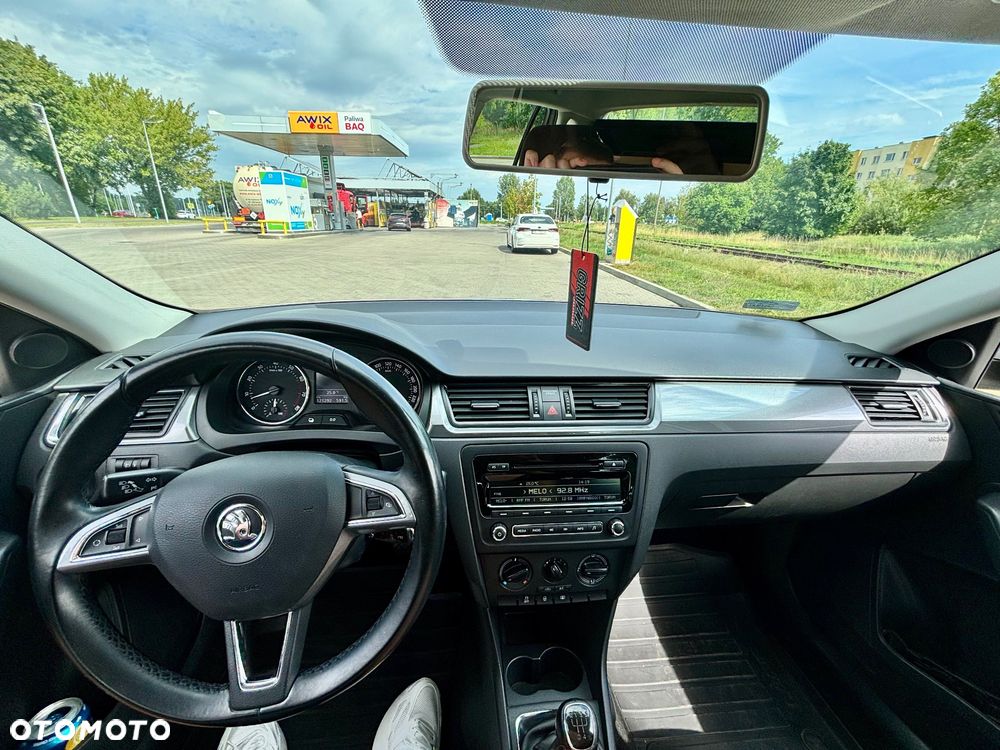 Skoda RAPID 1.2 TSI Ambition - 15