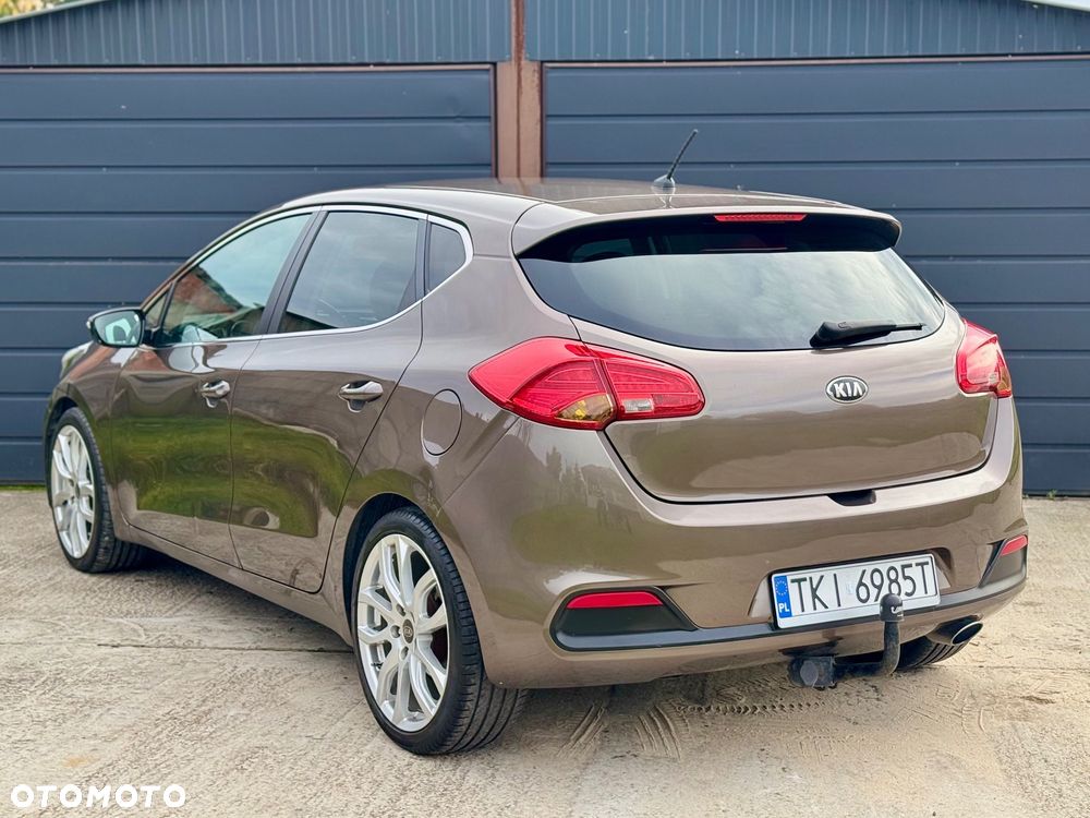 Kia Ceed - 4