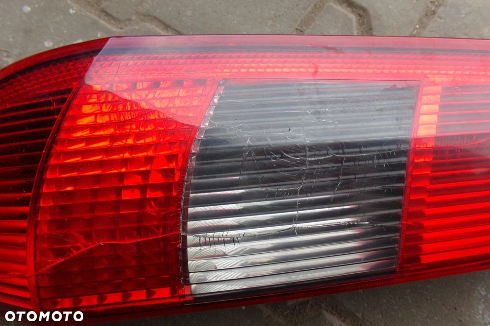Lampa lewy tył Ford fiesta 2005r. - 2