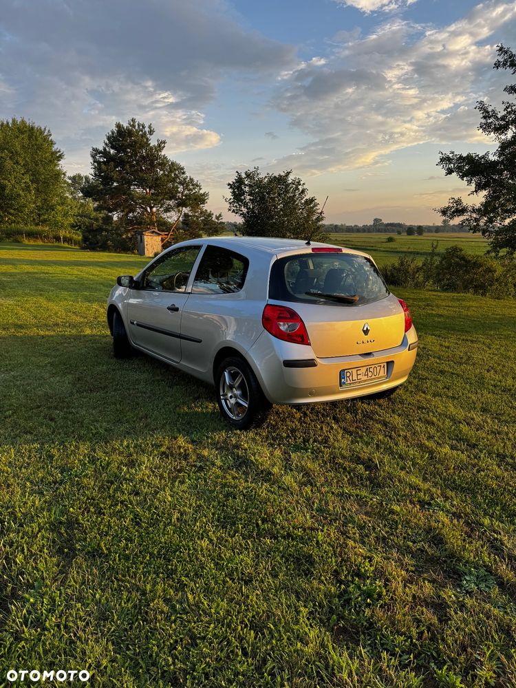 Renault Clio 1.2 16V Dynamique - 6