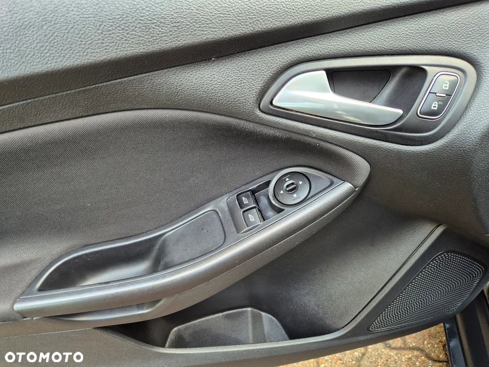 Ford Focus - 17