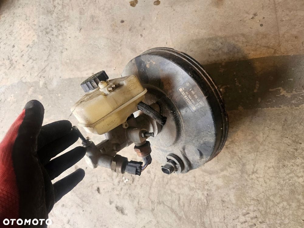 Serwo pompa hamulcowa A0054301330 Mercedes-Benz W203