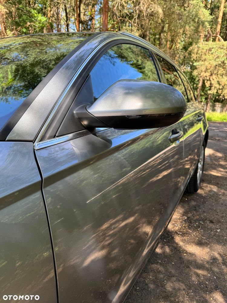Audi A6 Avant 2.0 TDI Multitronic - 11