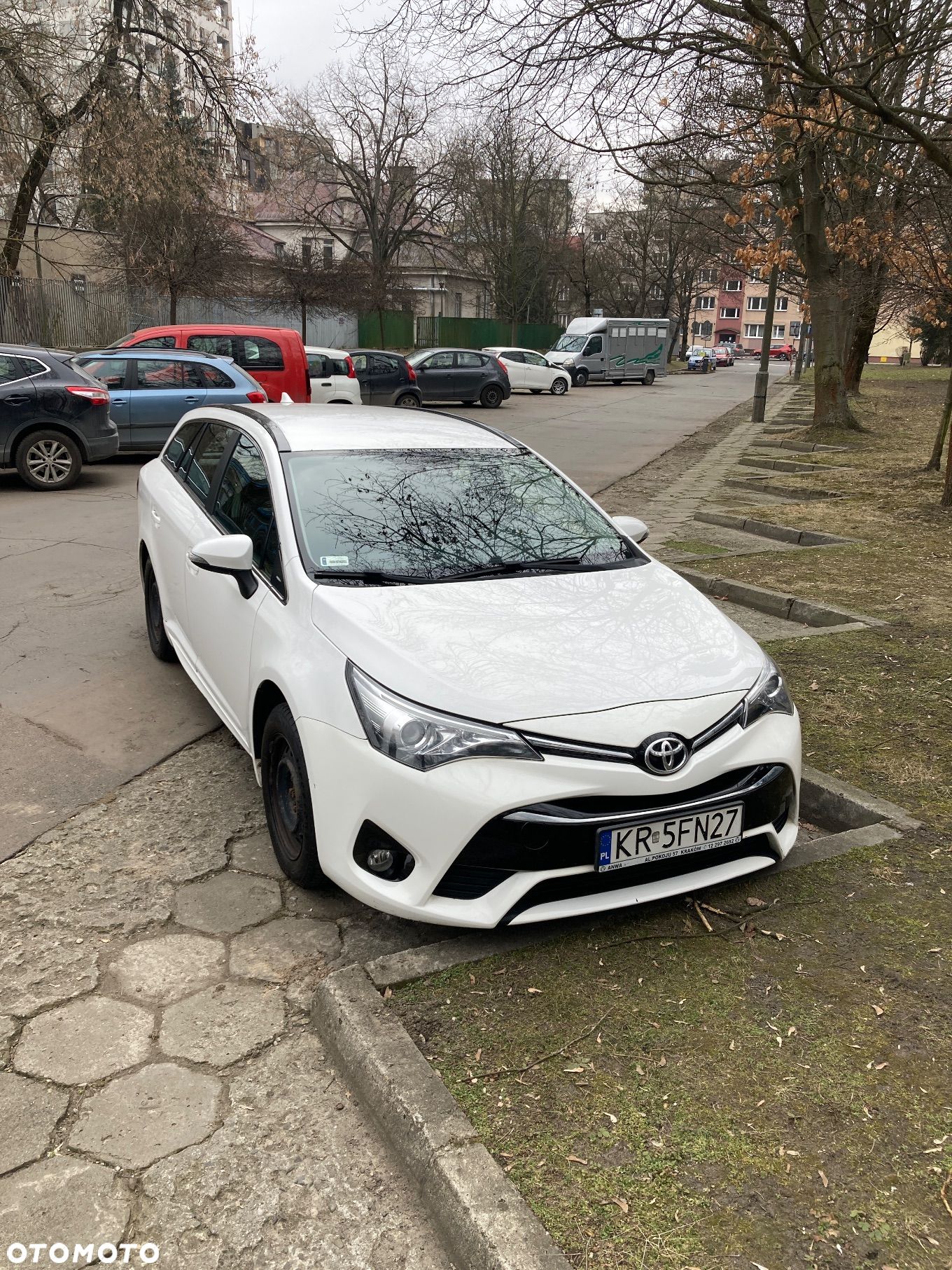 Toyota Avensis 1.6 Active - 1