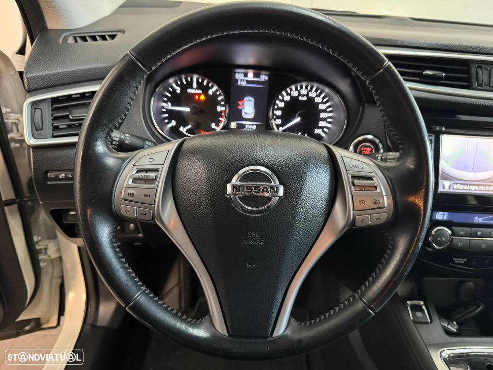 Nissan Qashqai 1.6 dCi Xtronic TEKNA - 16