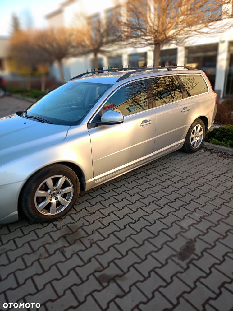 Volvo V70 D2 Ocean Race - 11