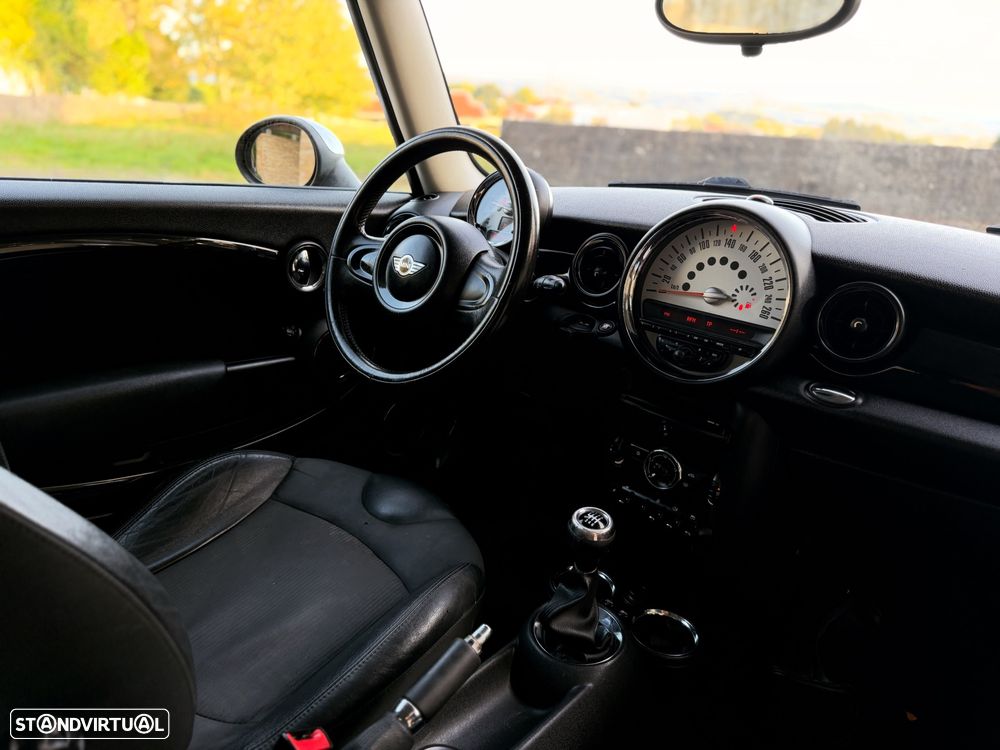 MINI 3 Portas - 7