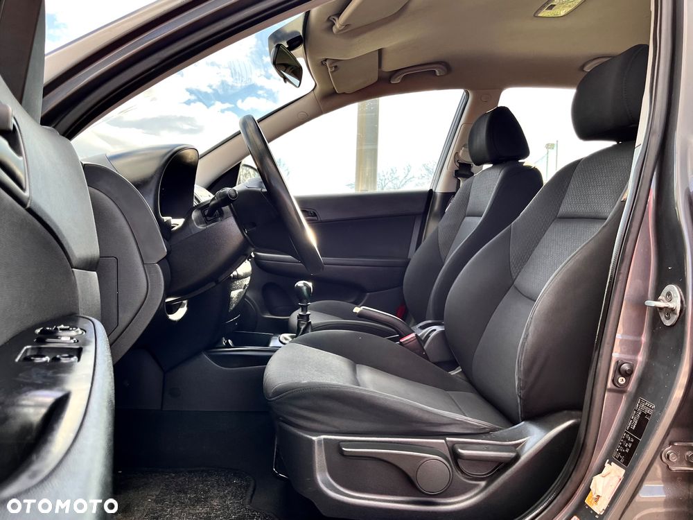 Hyundai i30 1.4 Classic - 9