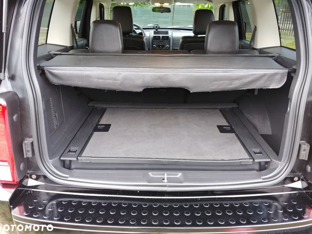 Dodge Nitro - 19