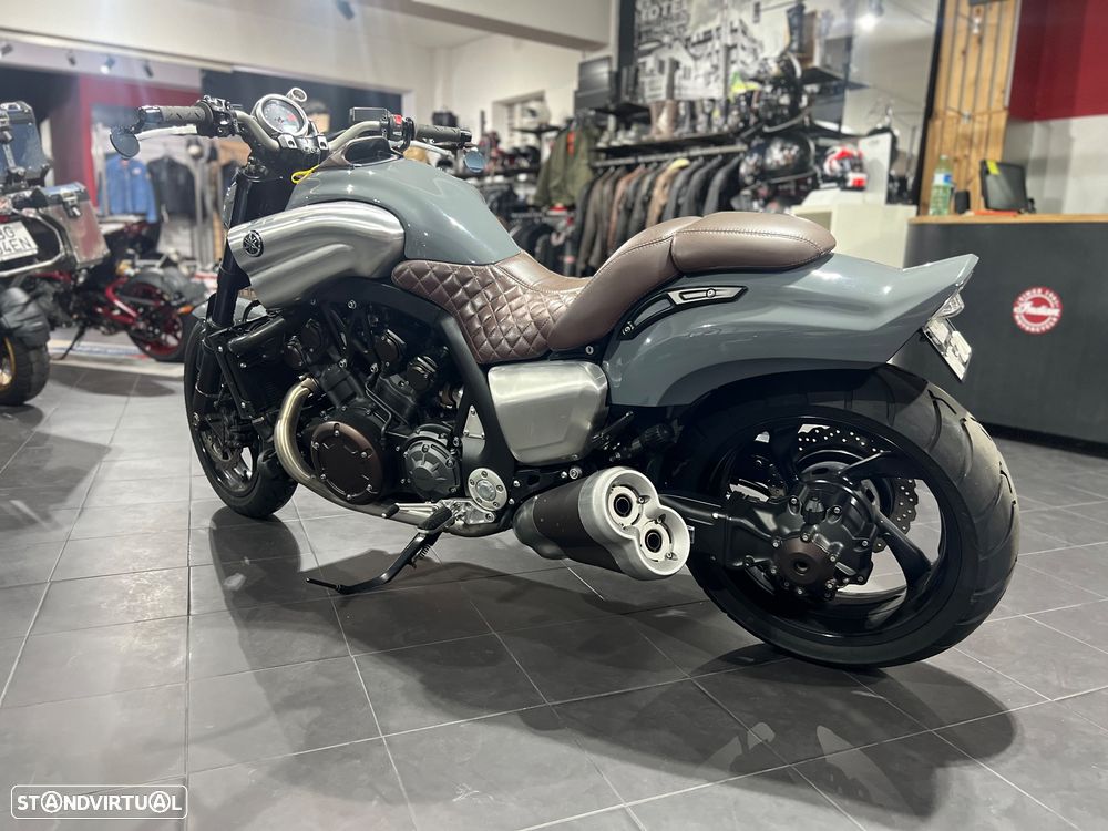 Yamaha Vmax 1700 - 6