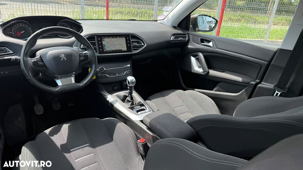 Peugeot 308 PureTech 130 GPF Stop & Start Allure Pack - 12