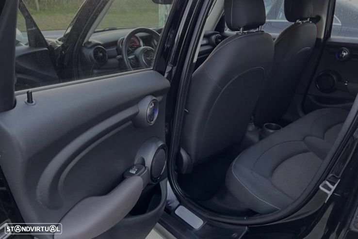 MINI 5 Portas Cooper D - 5