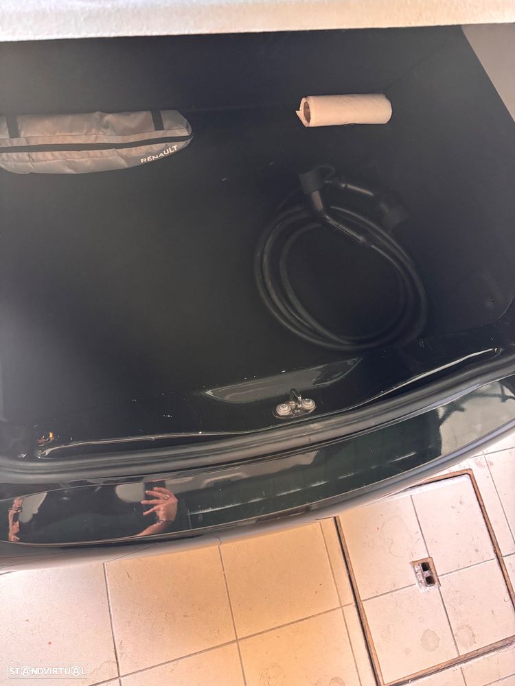 Renault Zoe (c/ Bateria) Limited 40 - 16