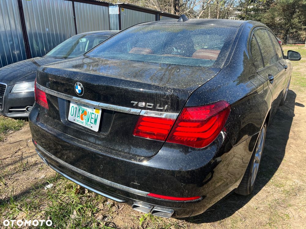 BMW Seria 7 760i L - 15