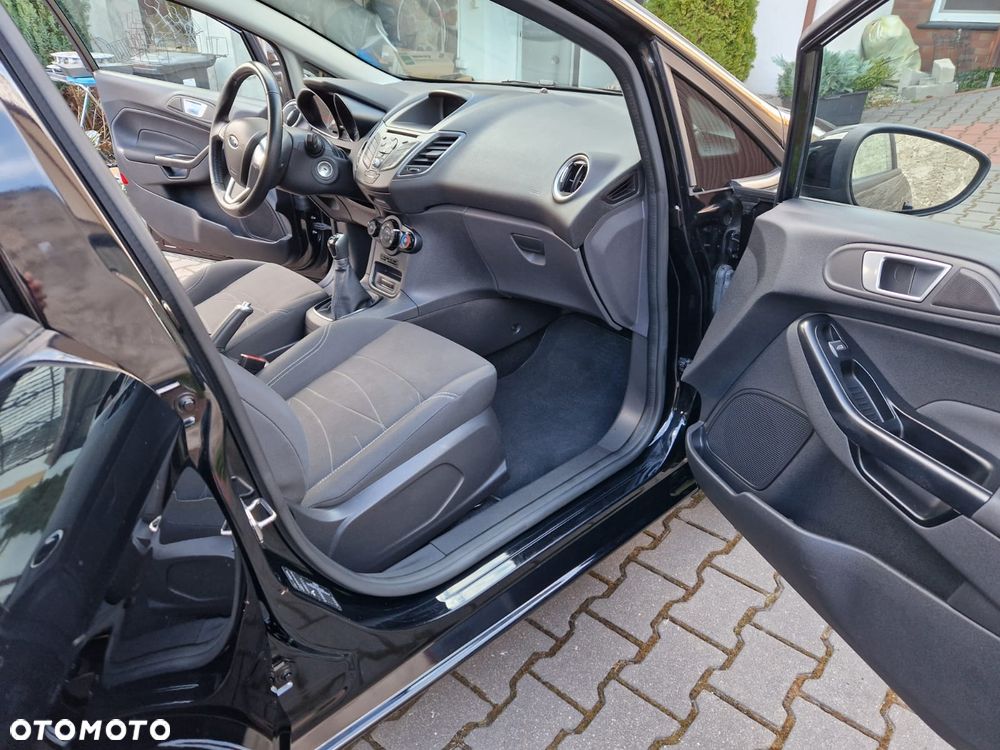 Ford Fiesta 1.25 SYNC Edition - 19