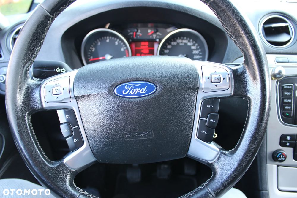Ford S-Max 1.6 T Titanium - 23