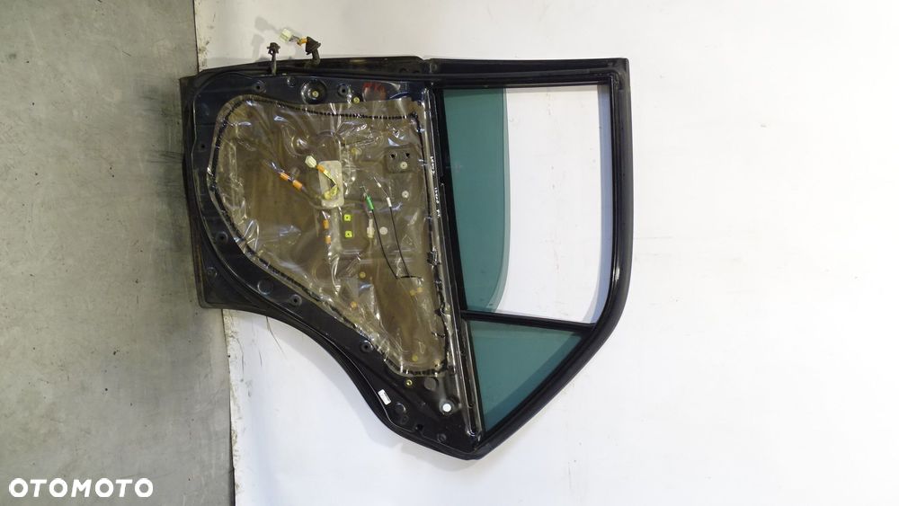 DRZWI PRAWY TYŁ LEXUS IS200 2.0 - 9