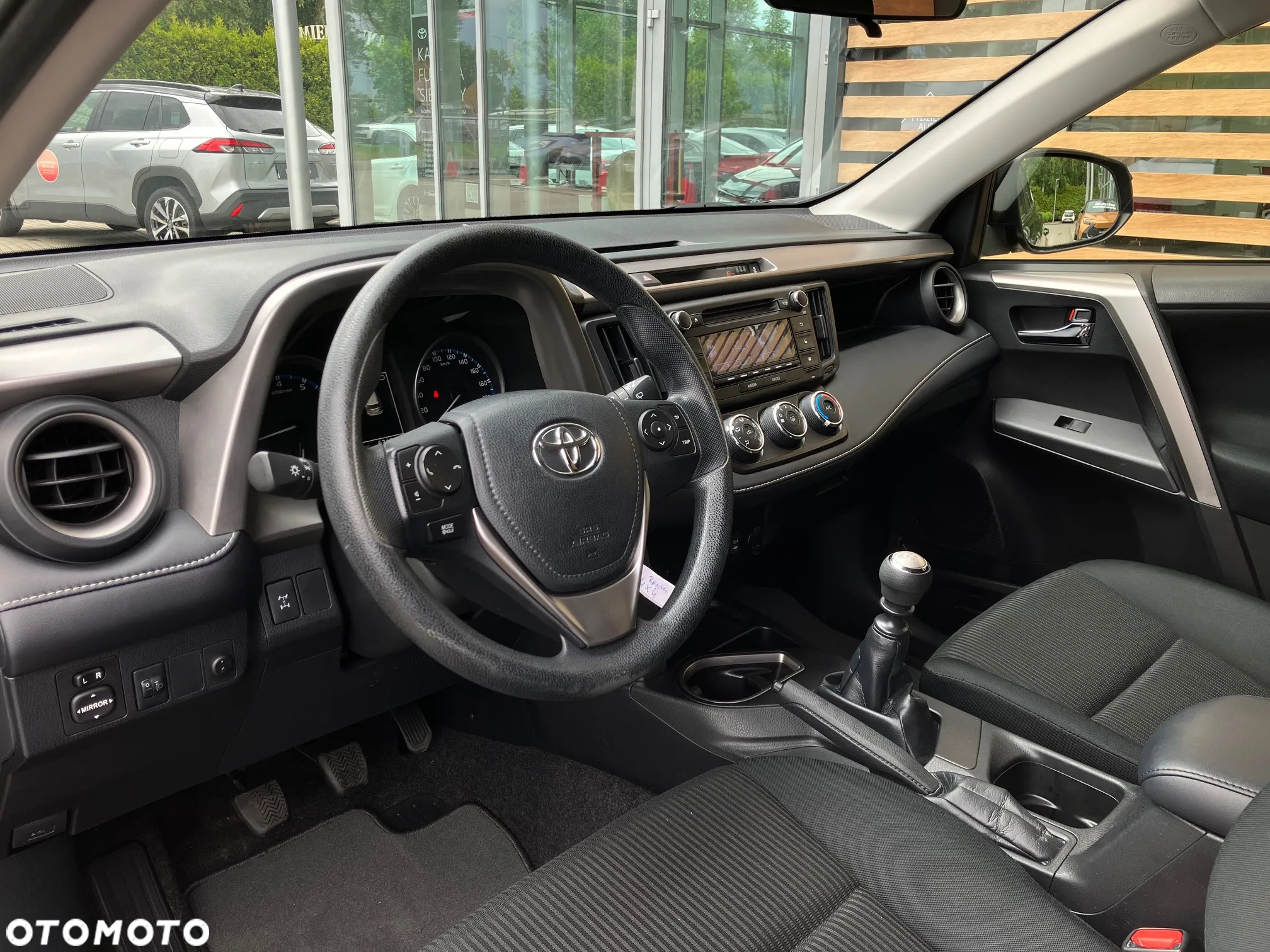 Toyota RAV4 2.0 Active 4x4 - 26