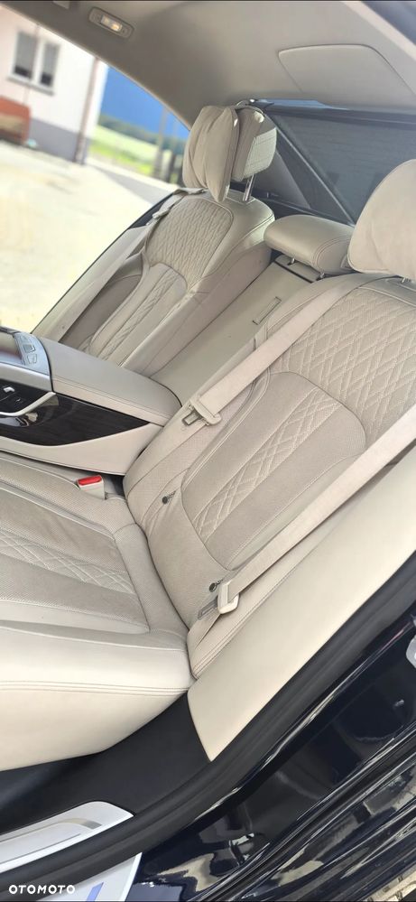 BMW Seria 7 740Le xDrive iPerformance - 16