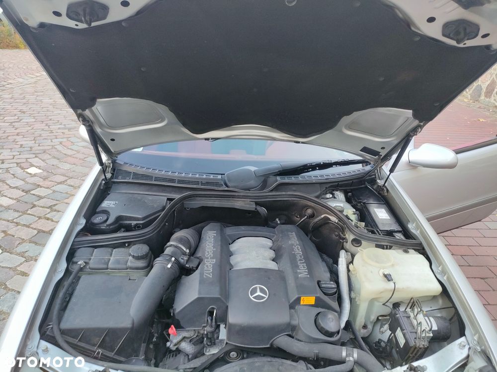 Mercedes-Benz CLK - 14