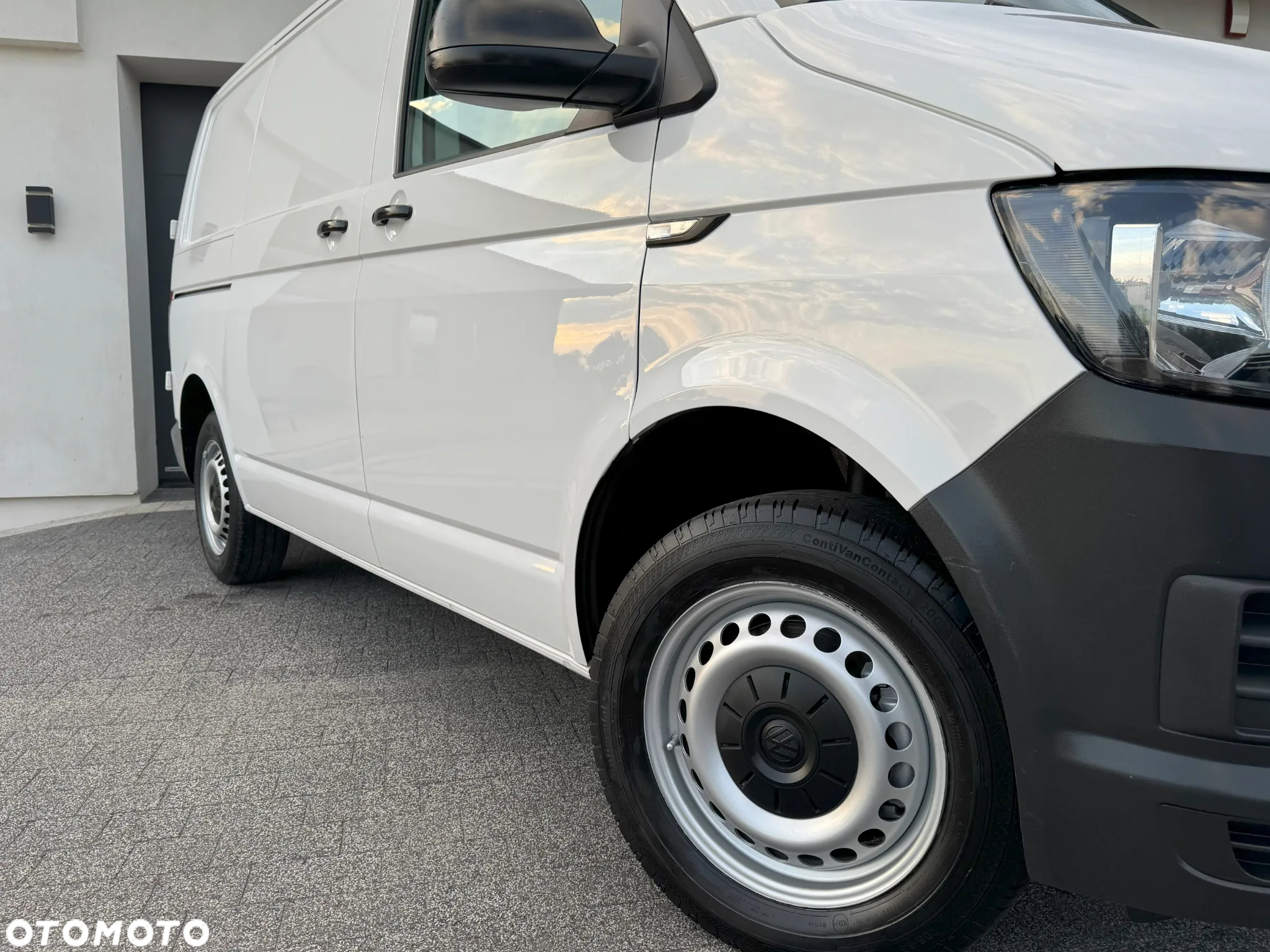 Volkswagen Transporter - 10